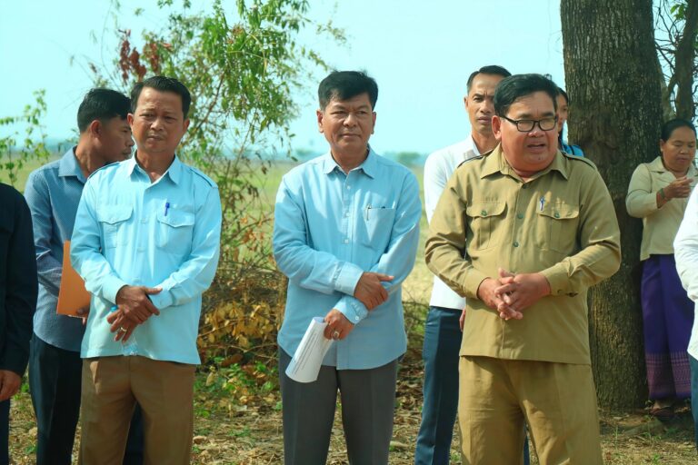 រដ្ឋបាលឃុំស្រែរនោង បើកកិច្ចប្រជុំបិទបញ្ចប់គម្រោងស្ថាបនាផ្លូវក្រាលគ្រួសធម្មជាតិ ១០០% ក្នុងភូមិត្រាច