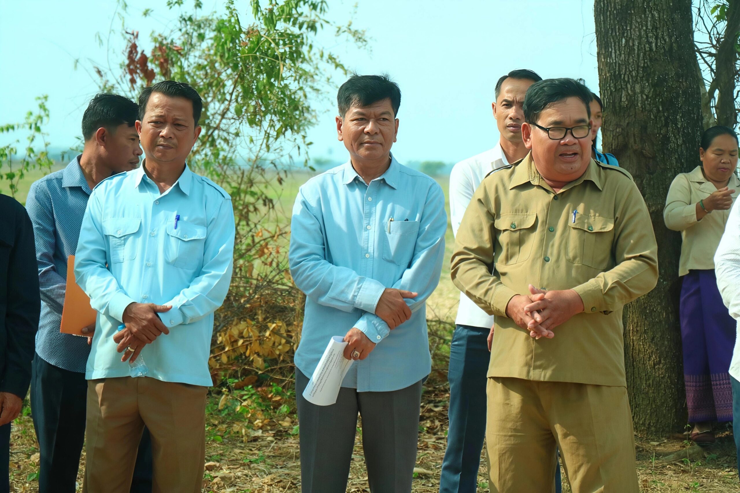 រដ្ឋបាលឃុំស្រែរនោង បើកកិច្ចប្រជុំបិទបញ្ចប់គម្រោងស្ថាបនាផ្លូវក្រាលគ្រួសធម្មជាតិ ១០០% ក្នុងភូមិត្រាច